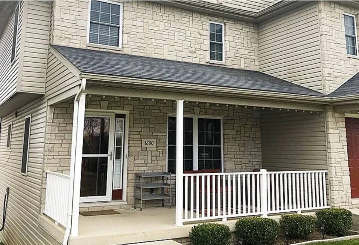 Townhouse for rent at 1800 W Sunstone Dr, Bloomington, IN 47403