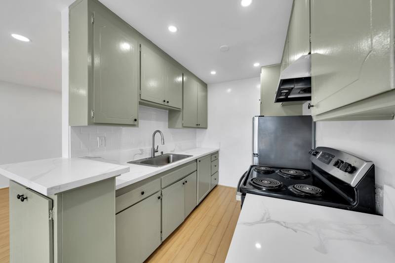 Apartment for rent at 200 N Oxford Ave #11, Los Angeles, CA 90004