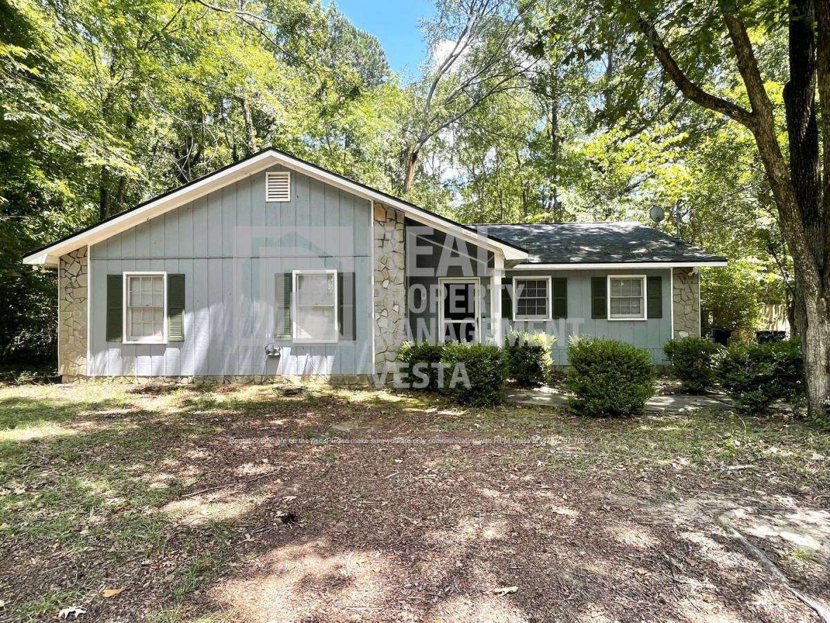 House for rent at 932 S Confederate Dr, Macon, GA 31220