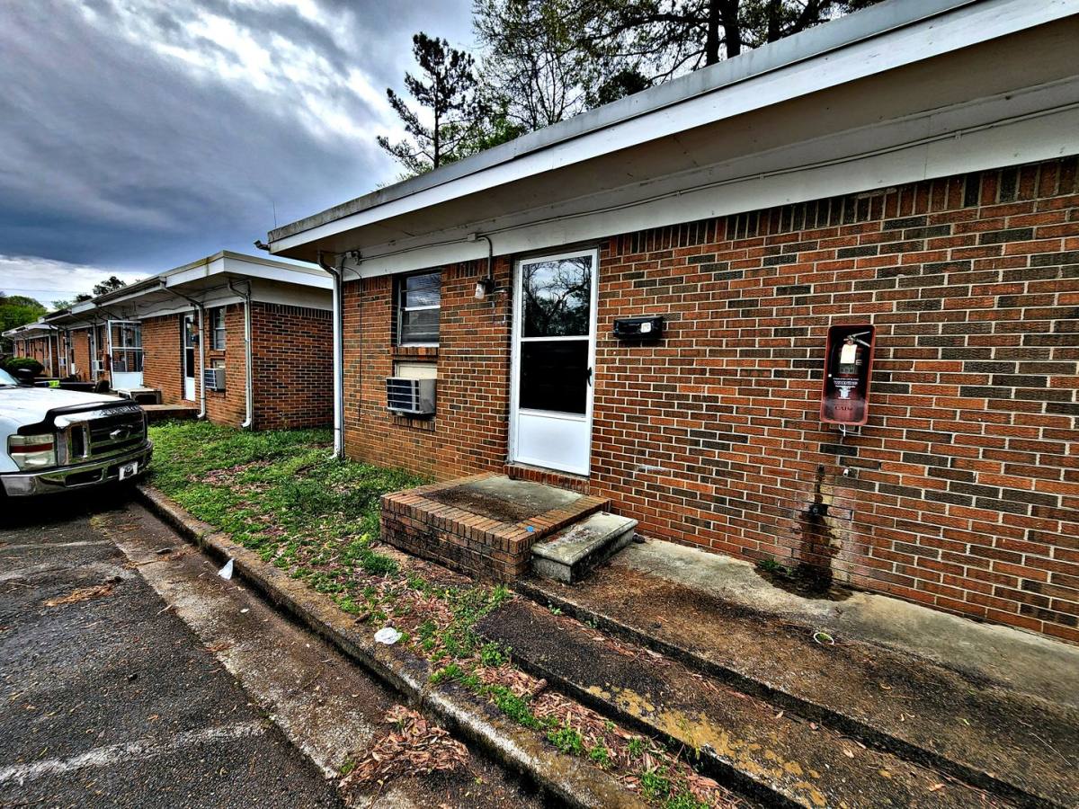 Apartment for rent at 3900 Rucker Circle SW, Huntsville, AL 35805