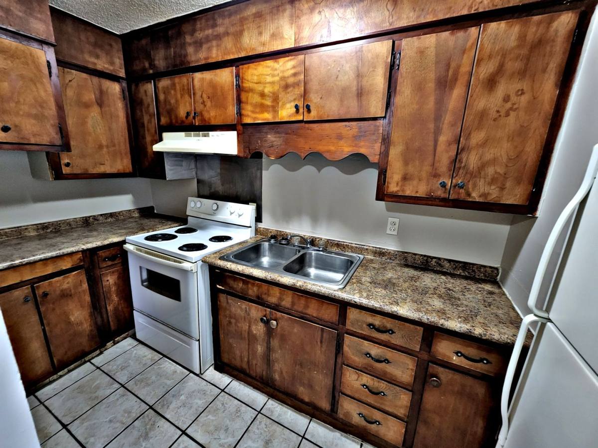 Apartment for rent at 3900 Rucker Circle SW, Huntsville, AL 35805