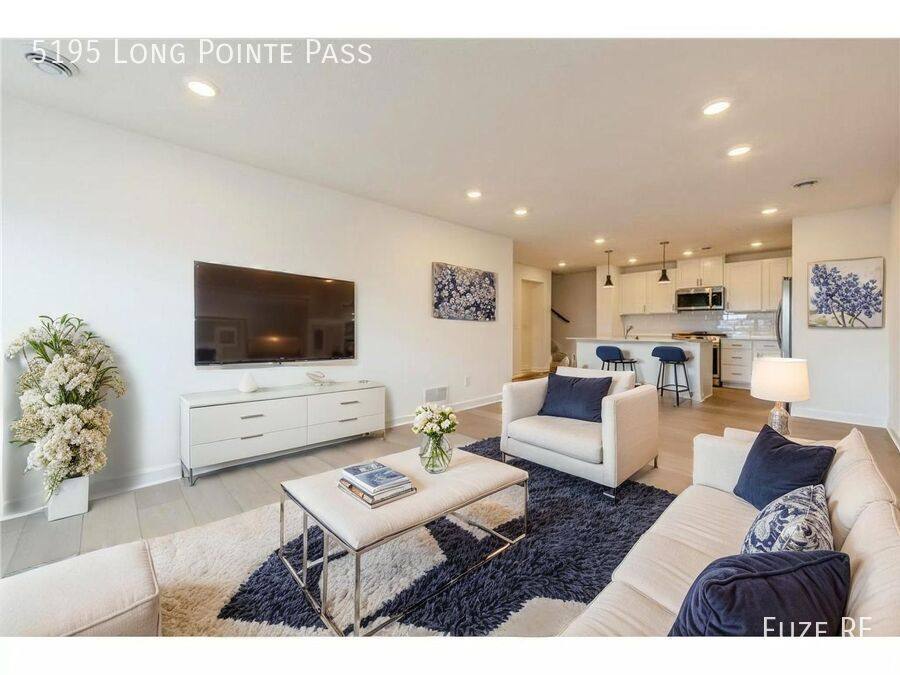 Townhouse for rent at 5195 Long Pointe Pass, Saint Paul, MN 55129