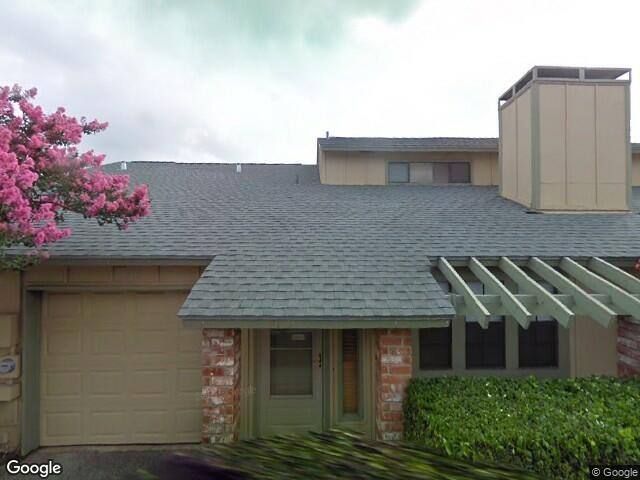 Townhouse for rent at 914 W Meadowmere Lane, Austin, TX 78758