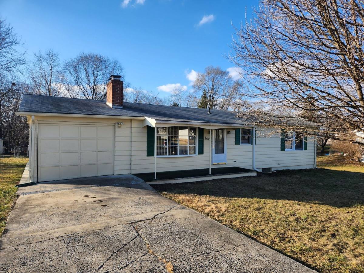 House for rent at 602 Central Ave, Martinsburg, WV 25404