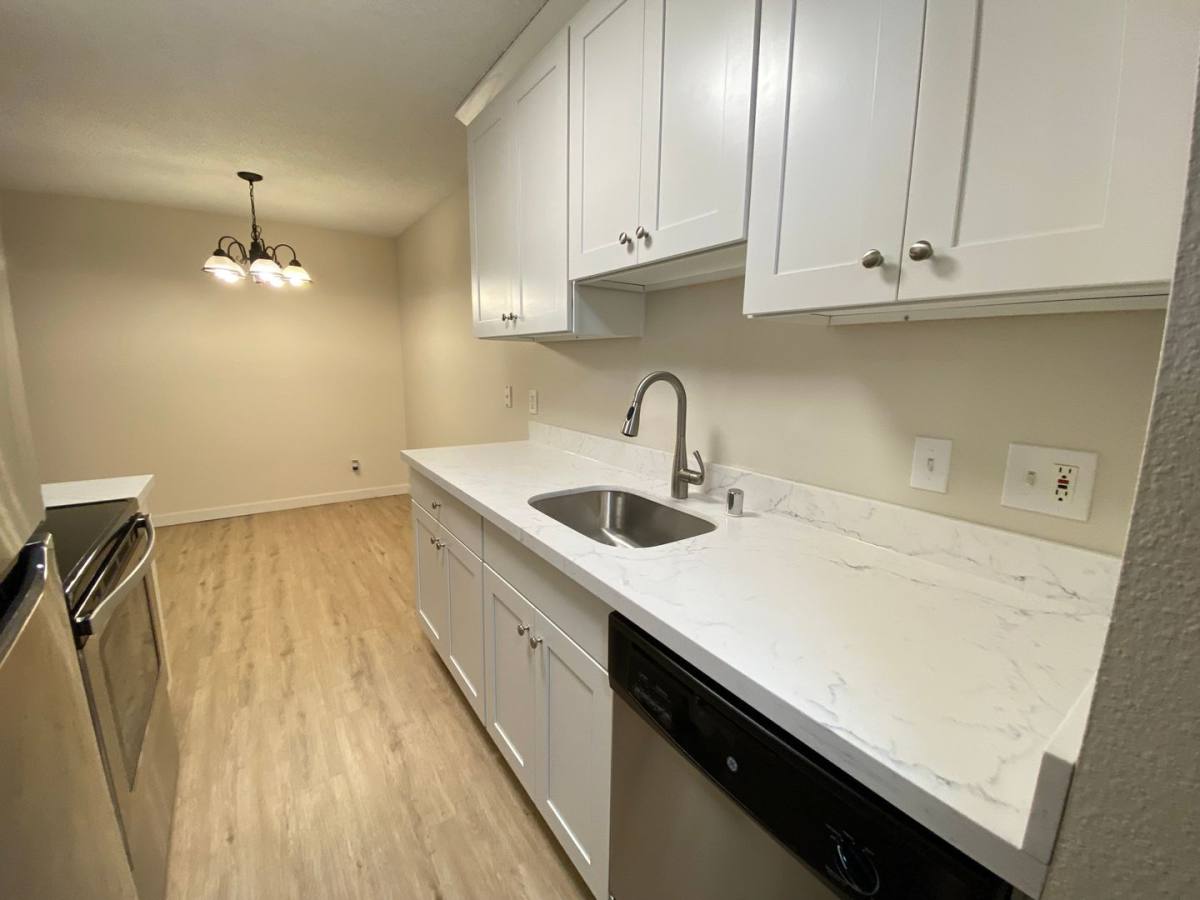 Apartment for rent at 2700 NE 125th St, Seattle, WA 98125
