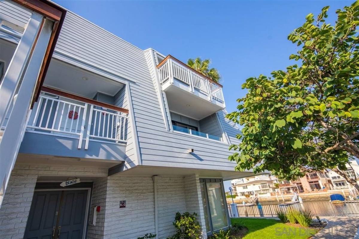 Townhouse for rent at 86 Montego Court, Coronado, CA 92118