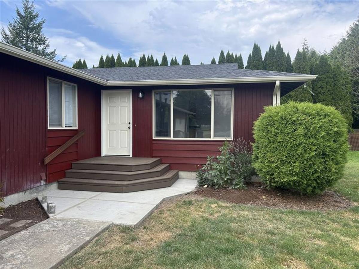 Apartment for rent at 550 Front St, Sumas, WA 98295