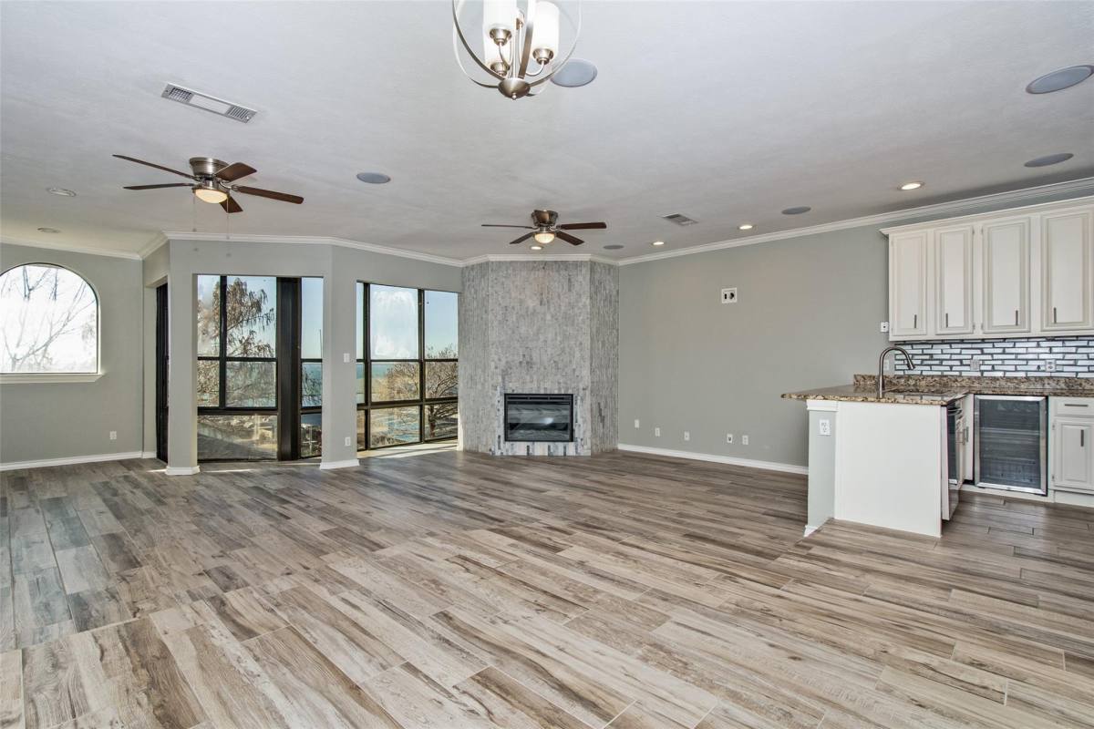 Condo for rent at 458 Yacht Club Drive- 1 #1, Rockwall, TX 75032