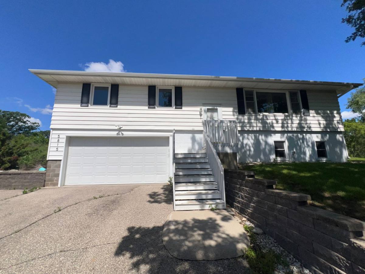 House for rent at 5815 Highway 63 S, Rochester, MN 55904