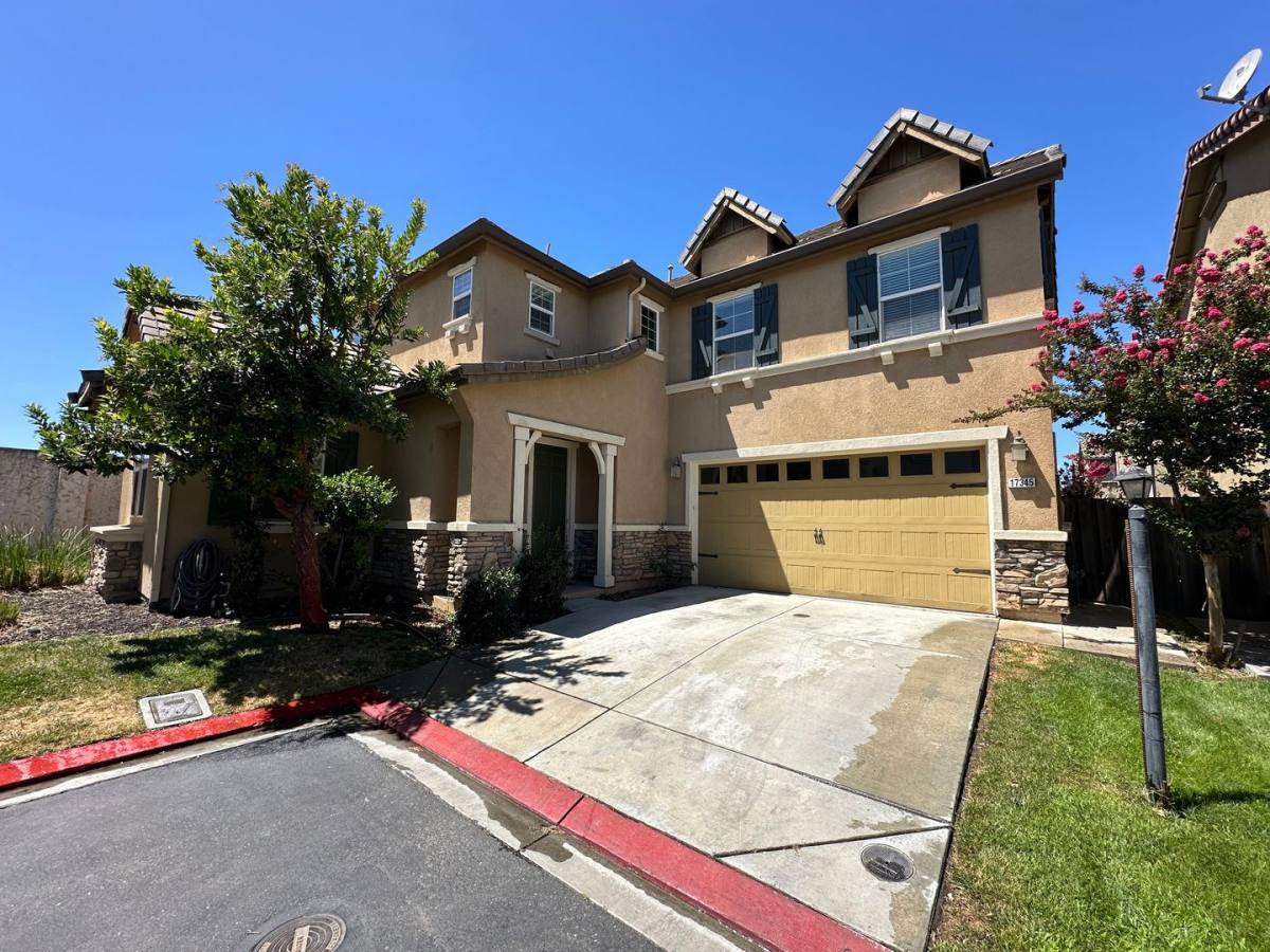 House for rent at 17345 S Walnut Burl Lane, Lathrop, CA 95330