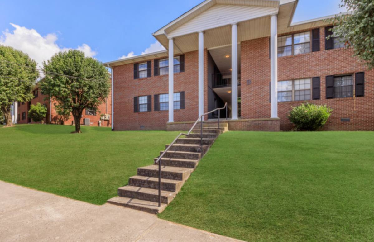 Apartment for rent at 103 S Ridge Dr, Woodbury, TN 37190