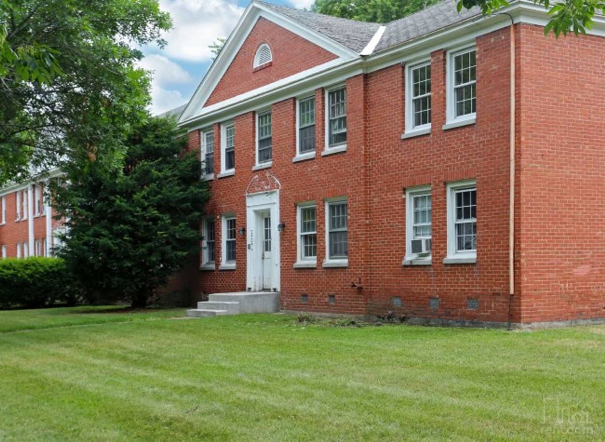Apartment for rent at 607 Robinson St, Syracuse, NY 13206