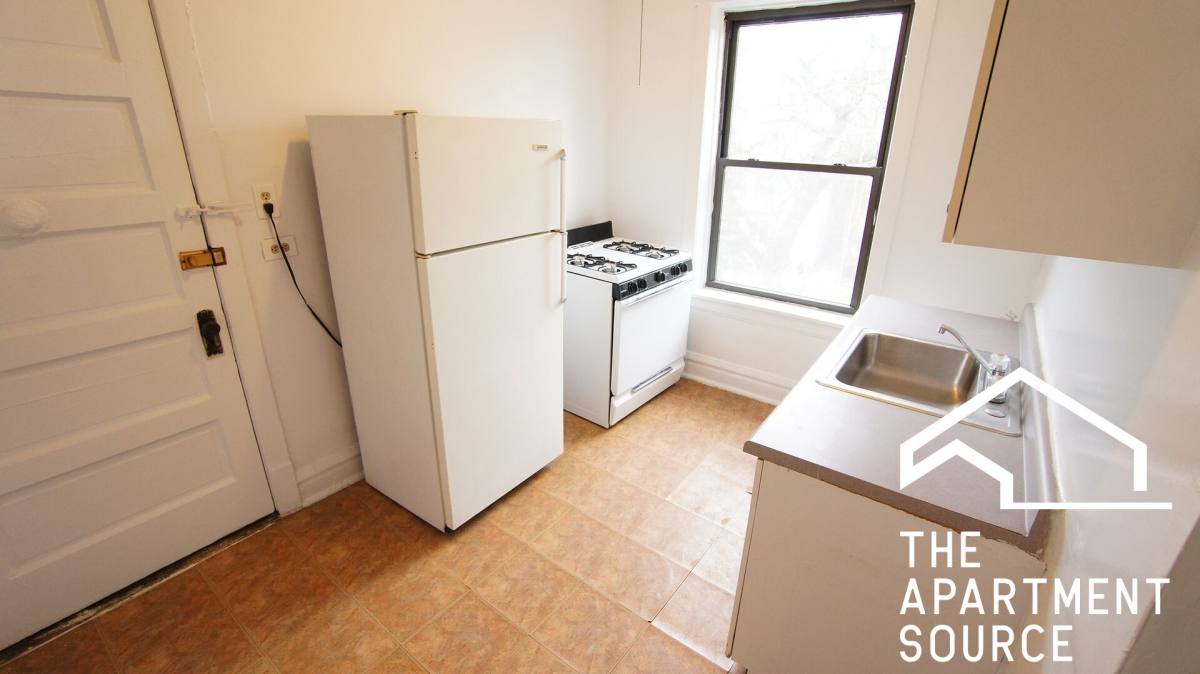 Apartment for rent at 2520 N Kedzie Blvd #2N, Chicago, IL 60647