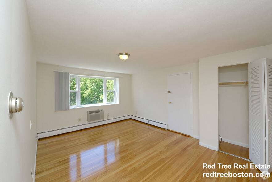 Apartment for rent at 222 Babcock St #3A, Brookline, MA 02446