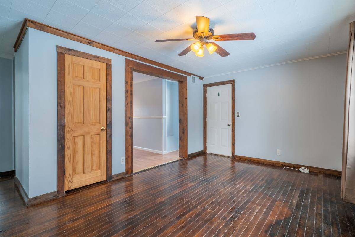 Apartment for rent at 117-119 Fairdale Rd, Buffalo, NY 14218