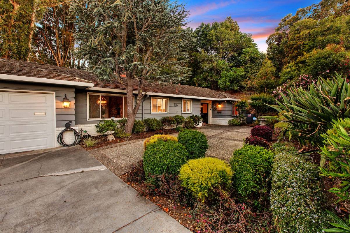 House for rent at 3605 Kingridge Dr, San Mateo, CA 94403