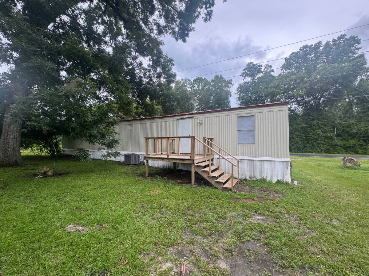 House for rent at 4880 Highway Green Acres Mobile Home Park, Greenwood, FL 32443