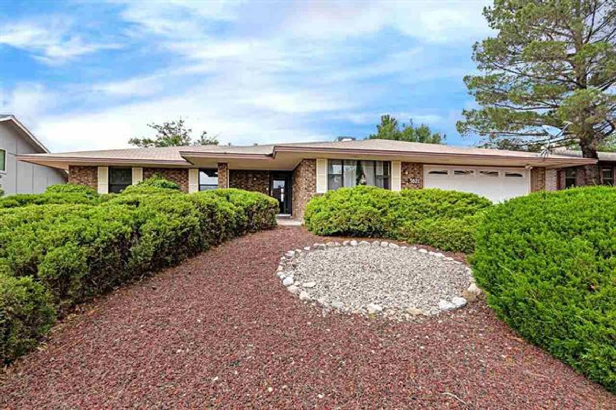 House for rent at 3021 Los Robles, Alamogordo, NM 88310