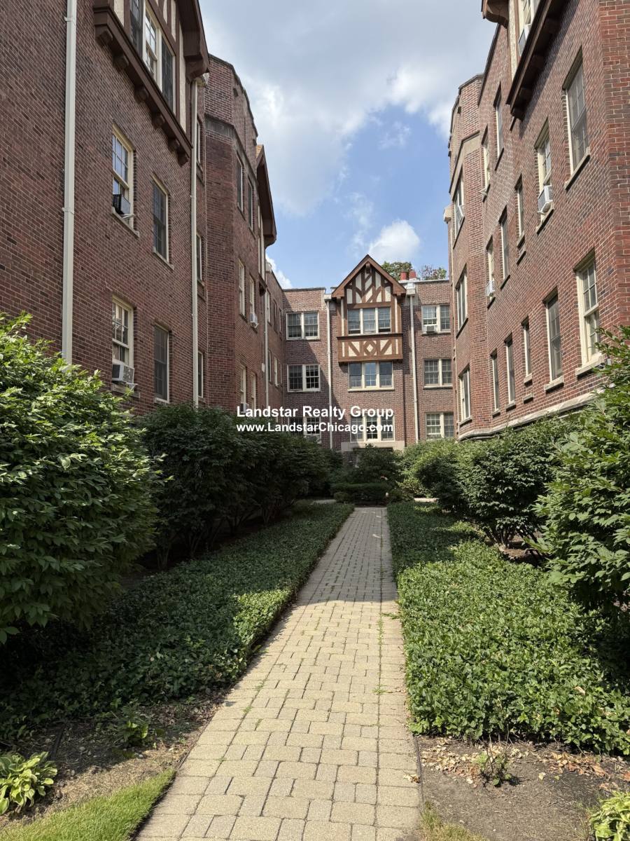 Apartment for rent at 1454 Oak Ave #G, Evanston, IL 60201
