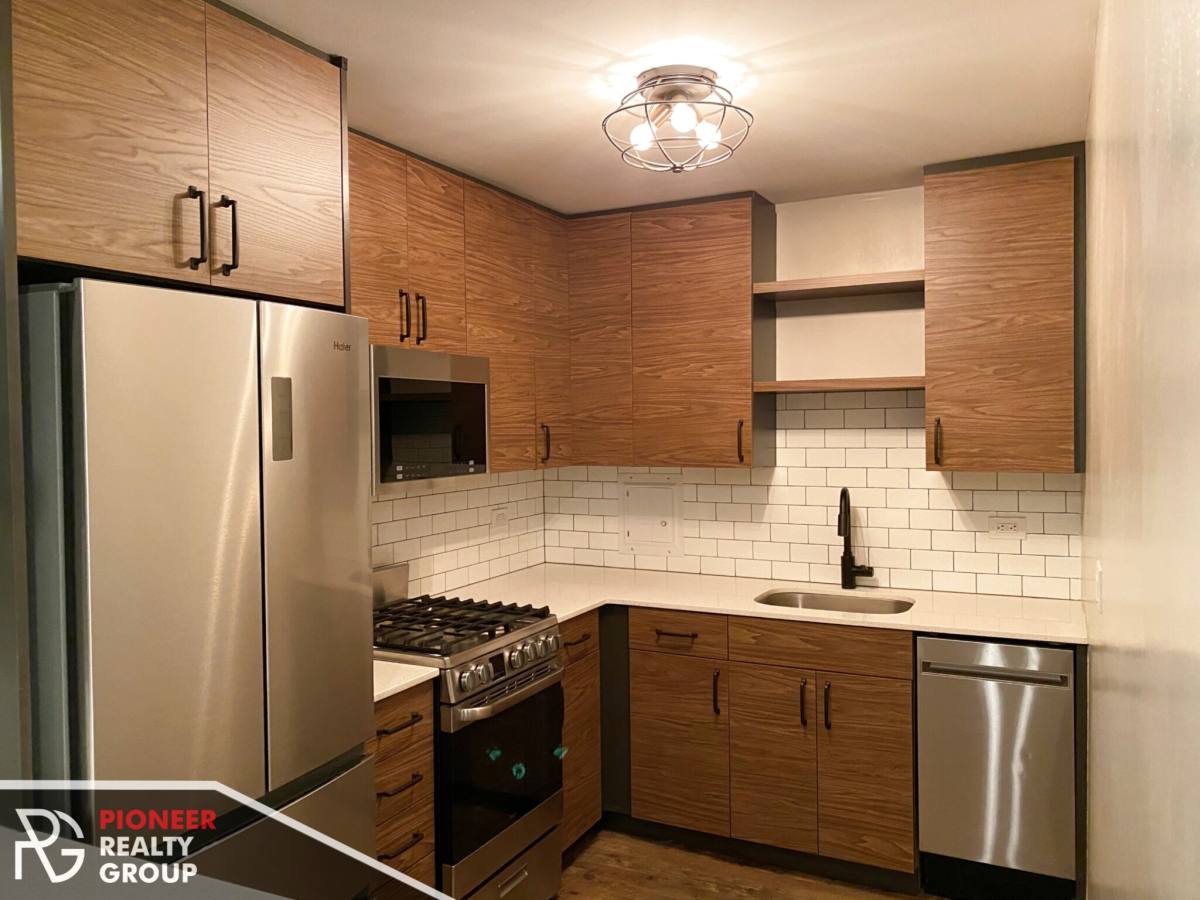 Apartment for rent at 512 W Wrightwood Ave #4C, Chicago, IL 60614