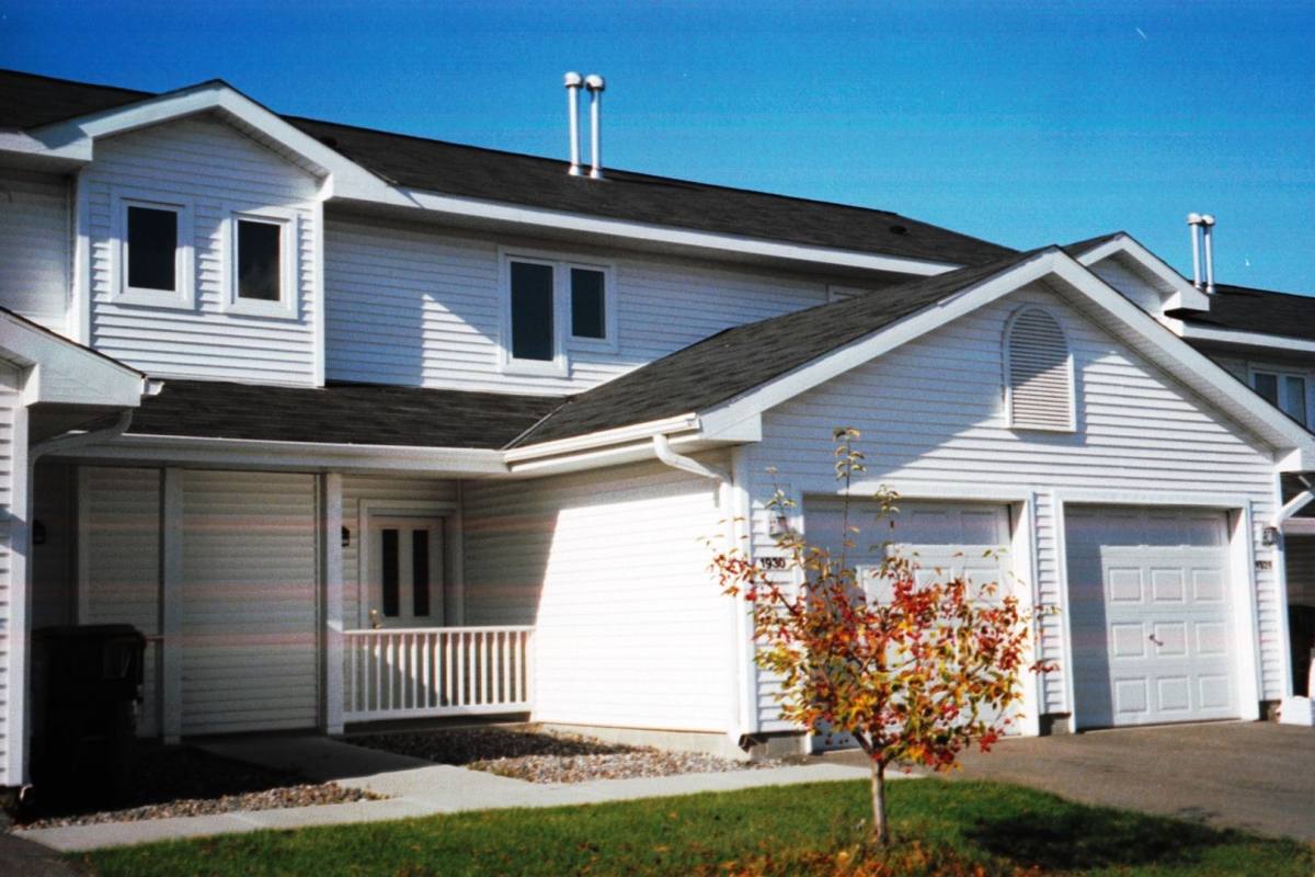 Townhouse for rent at 1900-1966 Brookstone Circle, Hudson, WI 54016