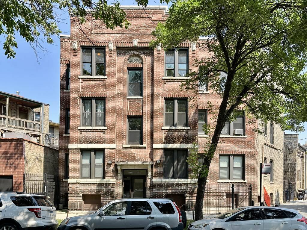 Apartment for rent at 2647 Sawyer #5, Chicago, IL 60647