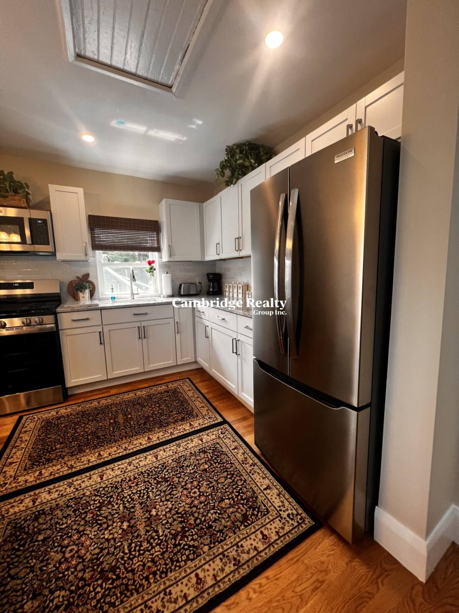 House for rent at 626-628 Washington St #3, Wellesley, MA 02482