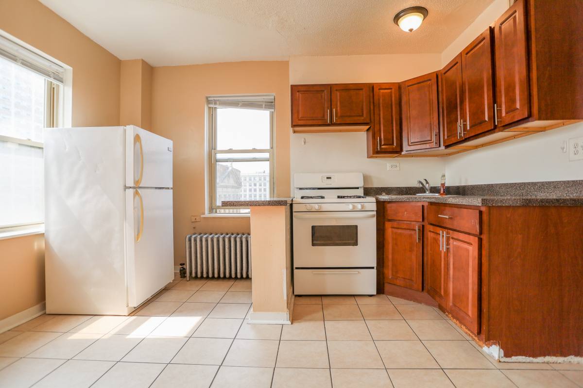 Apartment for rent at 910 Lawrence #802, Chicago, IL 60640