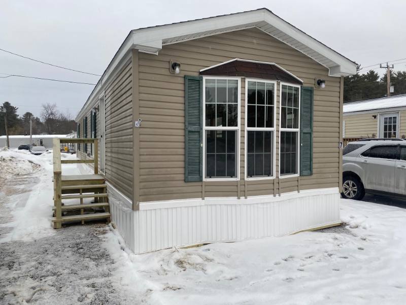 House for rent at 7 Boulder Dr, Milford, ME 04461