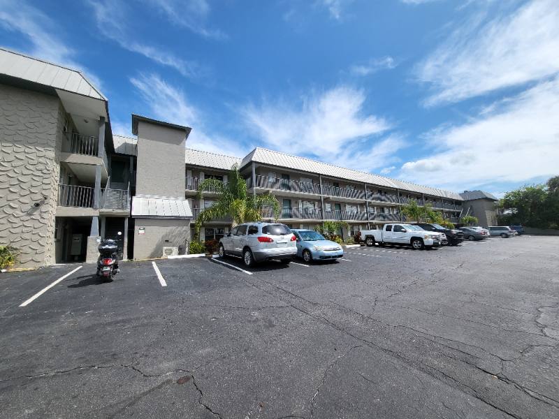 Apartment for rent at 101 S Peninsula Dr #301, Daytona Beach, FL 32118