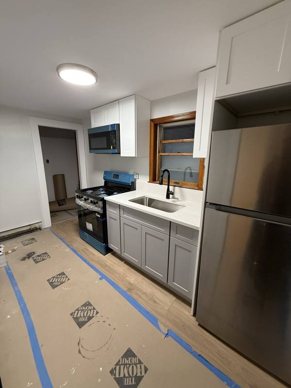 Apartment for rent at 22 Chatham St #3R, Lynn, MA 01902