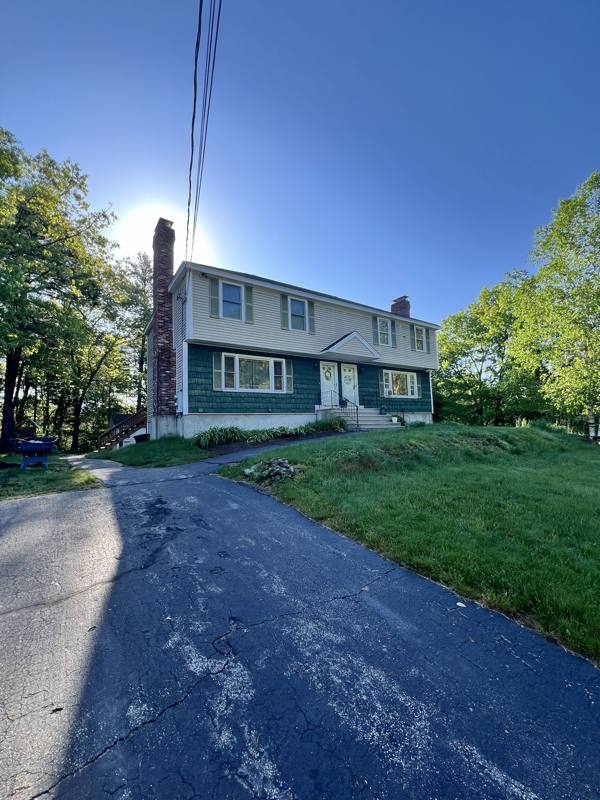 Apartment for rent at 1A Blueberry Rd, Derry, NH 03038