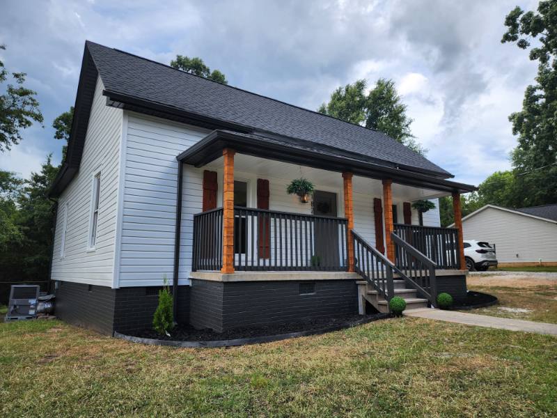 House for rent at 1828 Maxton Ave, Gastonia, NC 28052