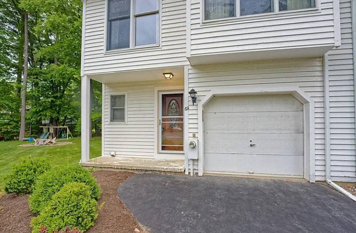 Townhouse for rent at 69 Brenden Court, Clifton Park, NY 12065