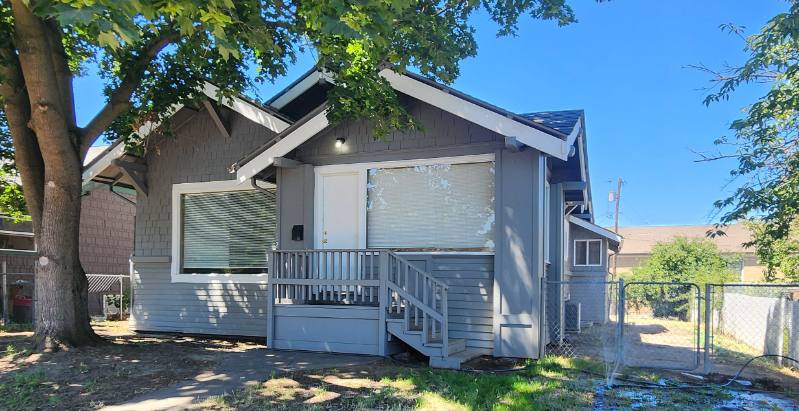 House for rent at 1112 8th St, Lewiston, ID 83501