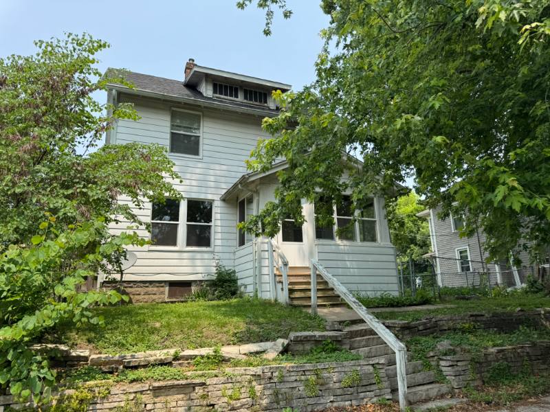 House for rent at 1018 Arlington Court, Davenport, IA 52803