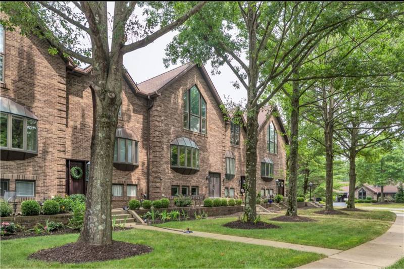 Townhouse for rent at 10086 Mansion Dr, Gibsonia, PA 15044