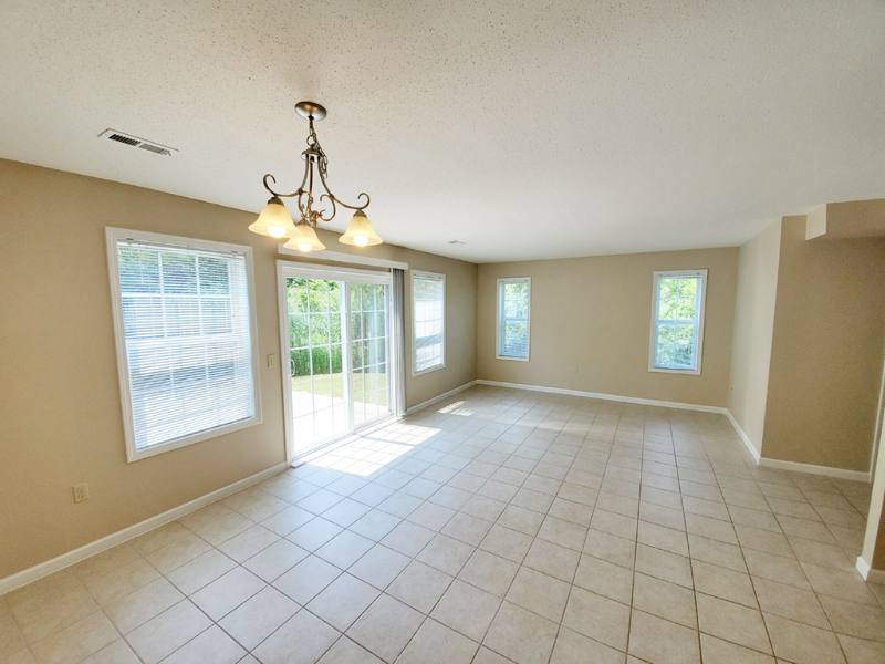 Townhouse for rent at 4927 Grouse Hollow Rd, Erie, PA 16504