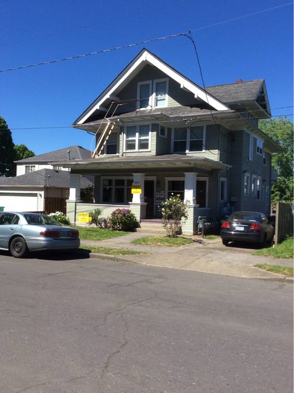 Apartment for rent at 2515 SE 23rd Ave #1, Portland, OR 97202