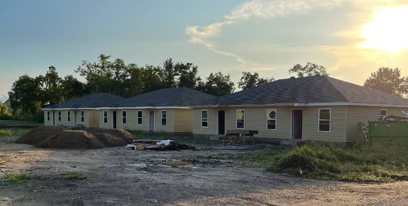 Townhouse for rent at 202 Iris St #L, Thibodaux, LA 70301
