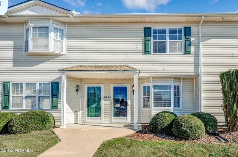 Townhouse for rent at 2375 Vineyard Dr #H4, Winterville, NC 28590