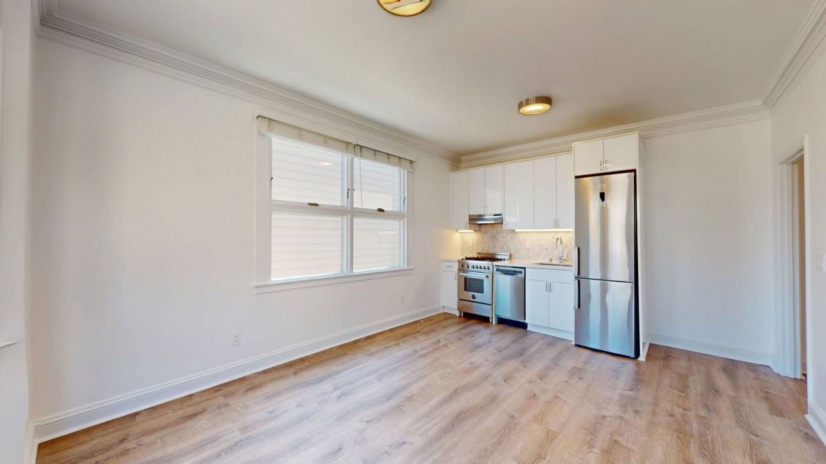Apartment for rent at 1985 Fulton St #103, San Francisco, CA 94117