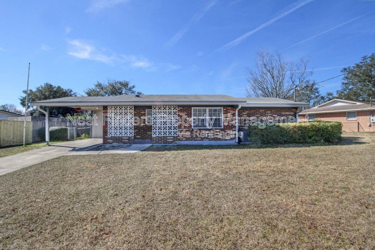 House for rent at 748 Foxbriar Cove, Jacksonville, FL 32221