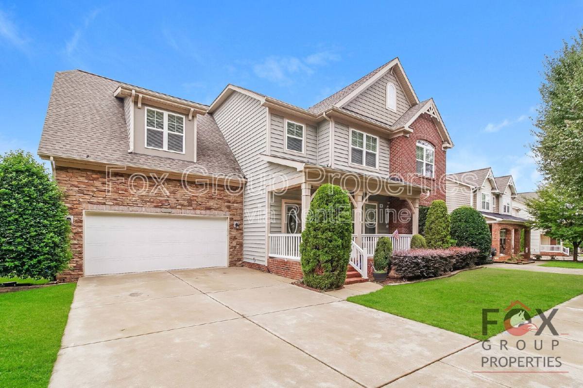 House for rent at 117 Byers Commons Dr, Mooresville, NC 28117