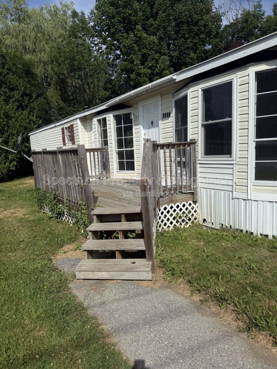 Apartment for rent at 2535 N Belfast Ave, Augusta, ME 04330