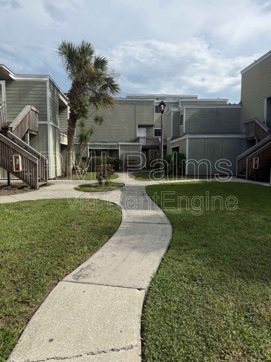 Townhouse for rent at 194 Scottsdale Square, Winter Park, FL 32792