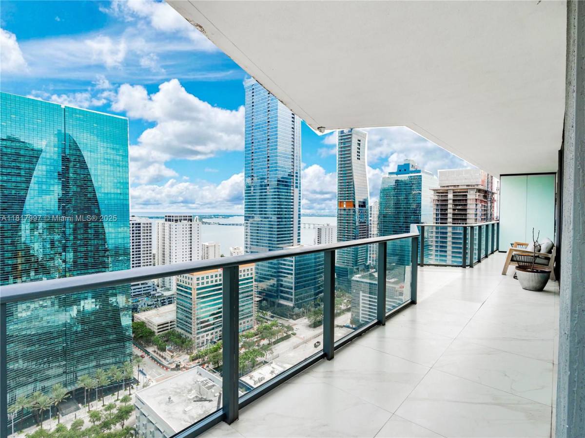 House for rent at 1300 S Miami Ave #2901, Miami, FL 33130