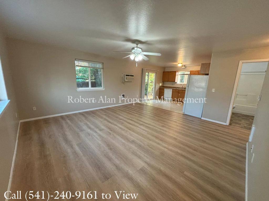 House for rent at 35 SE 18th St, Pendleton, OR 97801