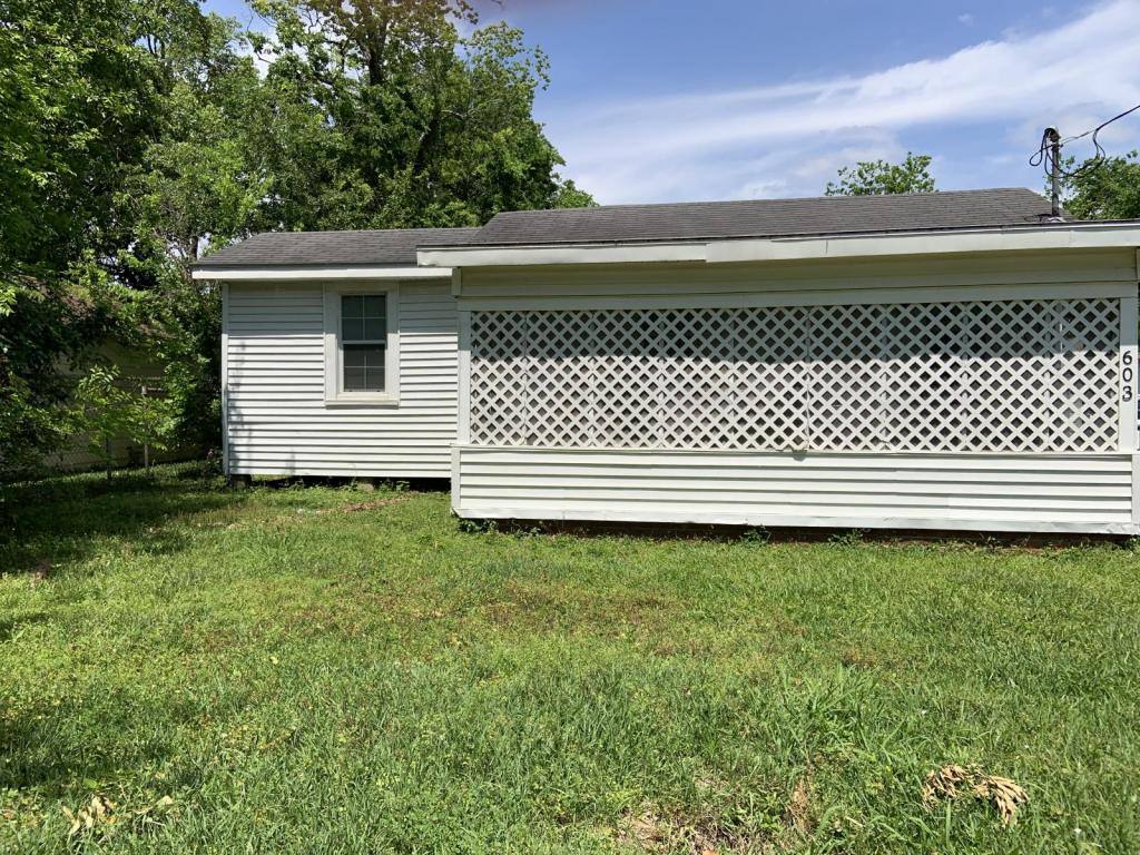 House for rent at 603 Gulf St, Lake Charles, LA 70601