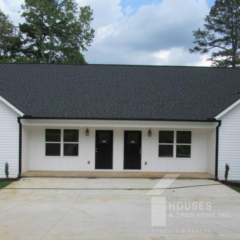 Apartment for rent at 403 Bramlett Rd, Taylors, SC 29687